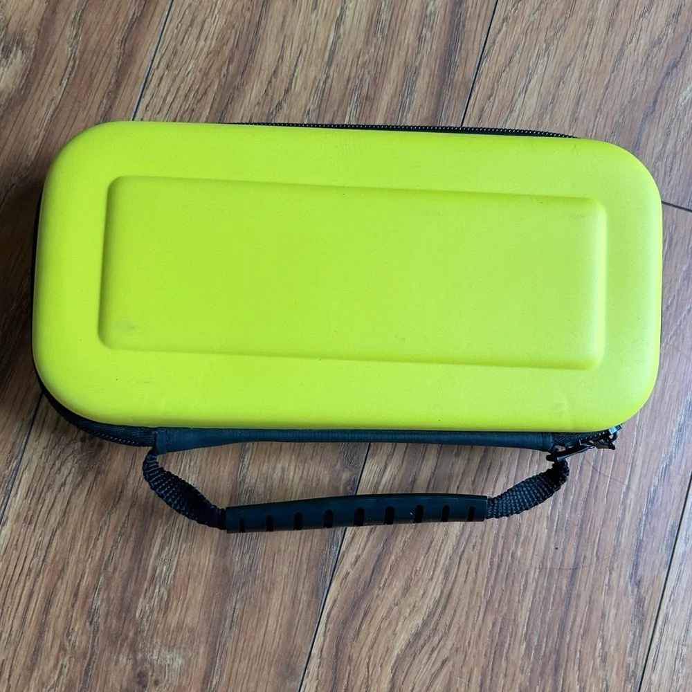 Nintendo Switch Lite Carrying Case Yellow Hard Shell Portable Travel 10 Game